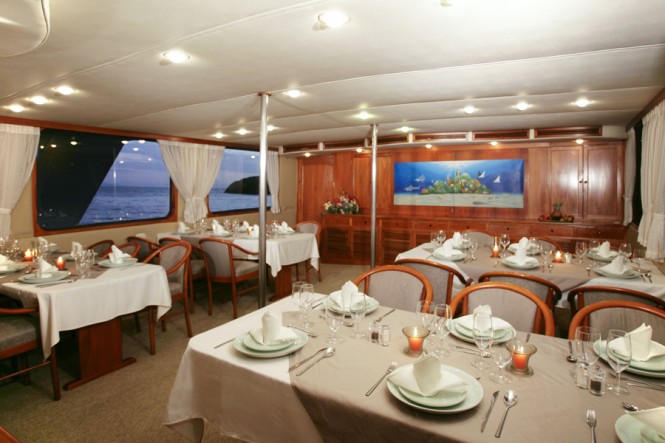 INTEGRITY -  Dining area